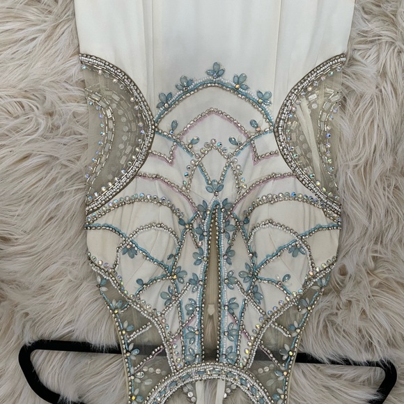 Cachet Dress from Camille La Vie. - Picture 1 of 4